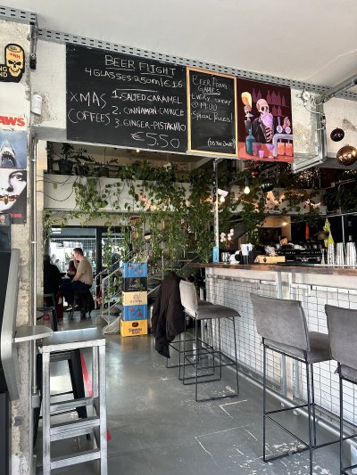 The Brewing Hand BEER HOUSE// SIGNATURE STREET FOOD//BARBER SHOP//WORKSPACE