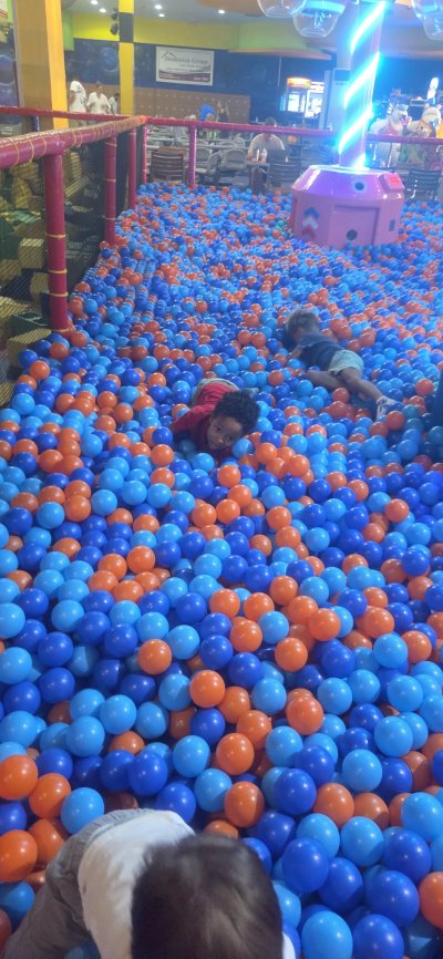 Cosmic World kid’s entertainment
