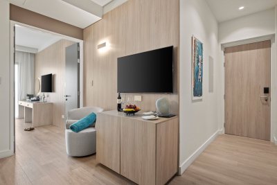 Mercure Larnaca Finikoudes Beach