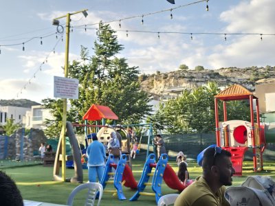 Moments play and sports cafe