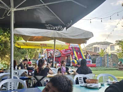 Moments play and sports cafe