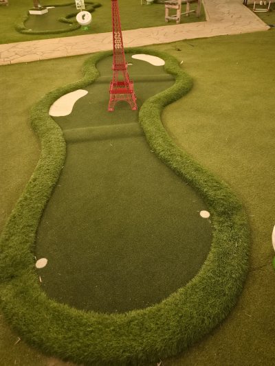 Putt Putt Mini Golf & Garden Bar