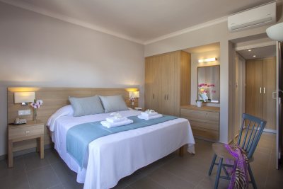 Louis St. Elias Resort & Waterpark
