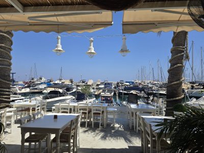 Agistri Seafood Restaurant
