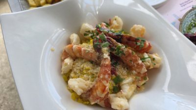 Puesta Oyster Bar & Grill