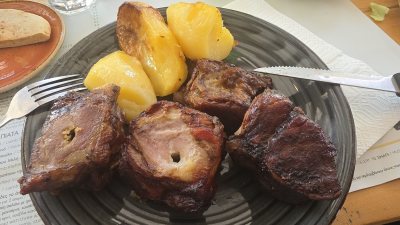 Makris Restaurant