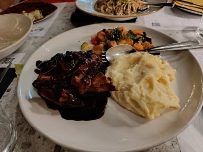 Ousia Soulful Kitchen