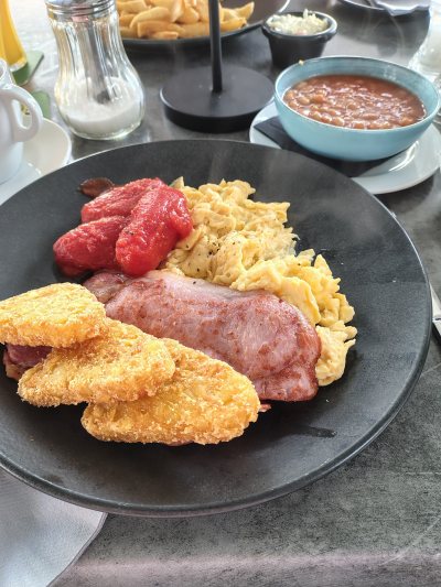 Pambis Diner