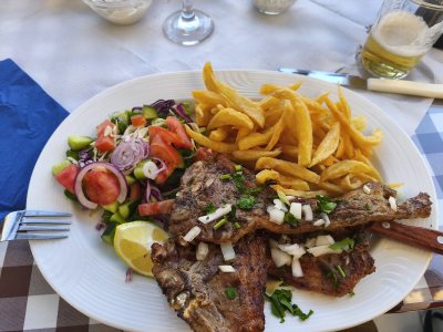 Geitonia Traditional Kebab House - Peyia
