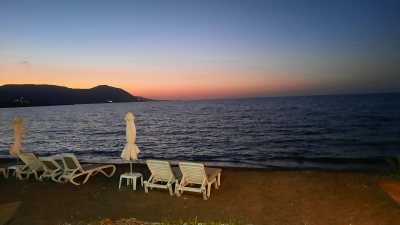 YIALOS BEACH GRILL HOUSE