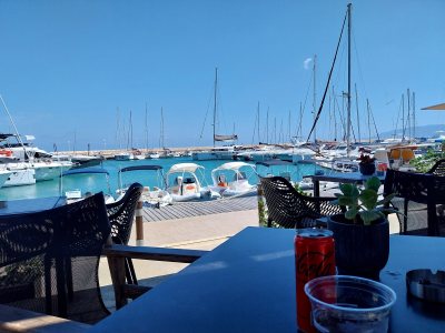Molos Restaurant