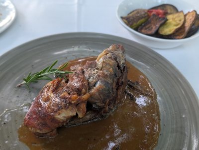 Old Town Restaurant, Polis