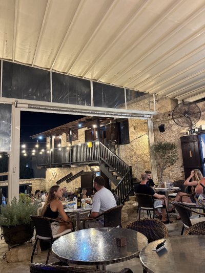 Grande Cafe Bar Restaurant
