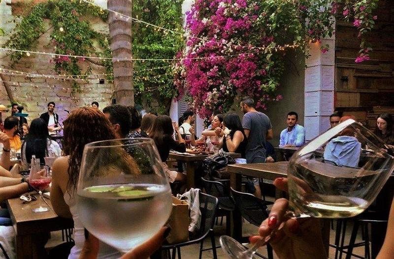 Lab Bar & Restaurant