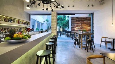 Lab Bar & Restaurant