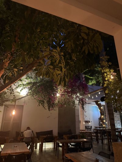 Lab Bar & Restaurant