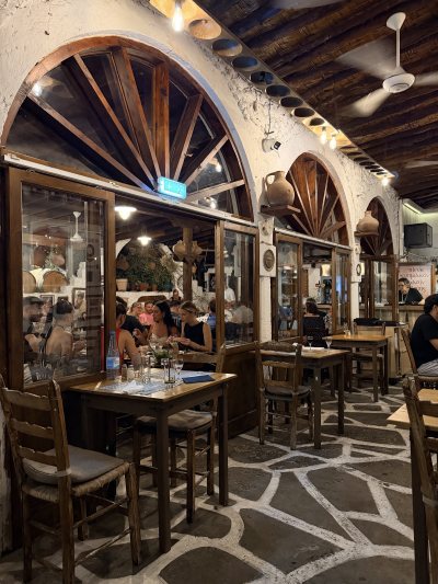 Taverna Napa est.1976