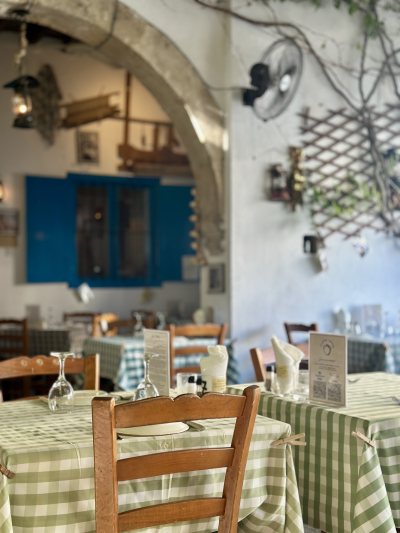 STAMNA TAVERN