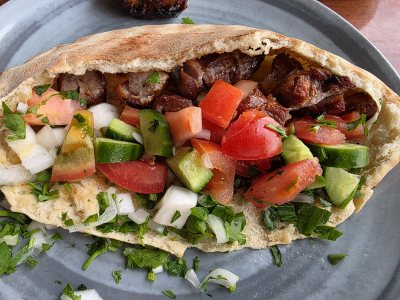 Hungry Horse Taverna & Mageirion