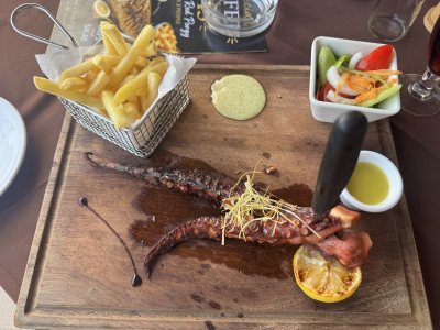 Acropolis Restaurant