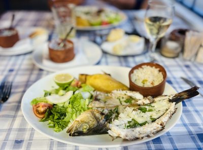 Tony's Taverna