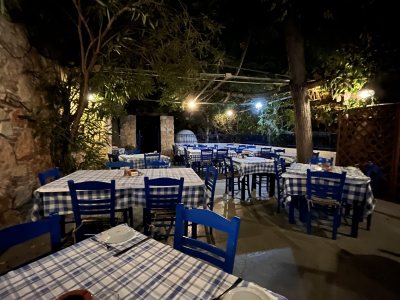 Tony's Taverna