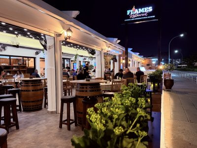 Flames restaurant and bar
