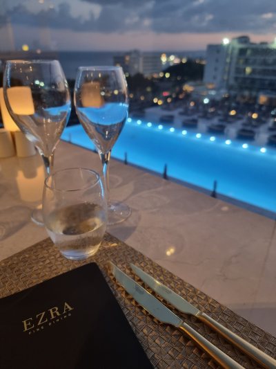 Ezra Fine Dining Restaurant (Adults Only)