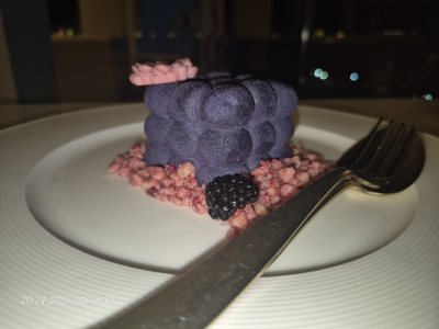 Ezra Fine Dining Restaurant (Adults Only)
