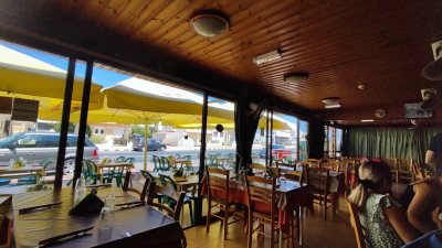 Ψησταριά η Δερύνεια (νέα Σαλαμίνα)