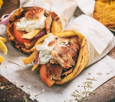Λαδόκολλα Greek Gyros