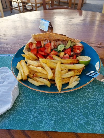 YIASEMI ΜEZE AND GRILL