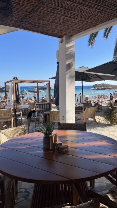 Isola Beach Bar
