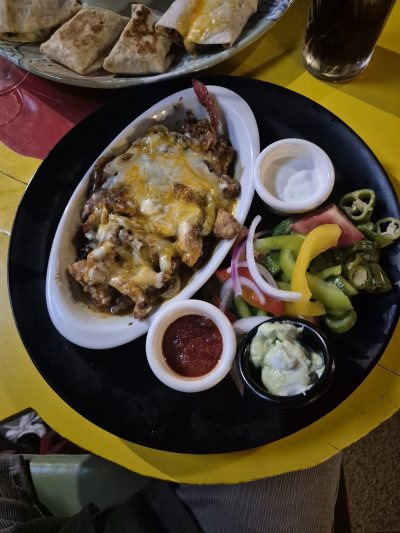 Royal Ris Restaurant - Margarita Bar & Mexican Restaurant