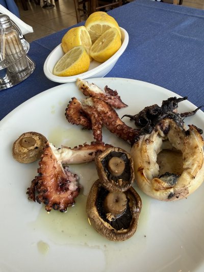 Zephyros Restaurant