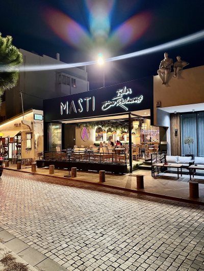 Hasti Indian Bar & Restaurant