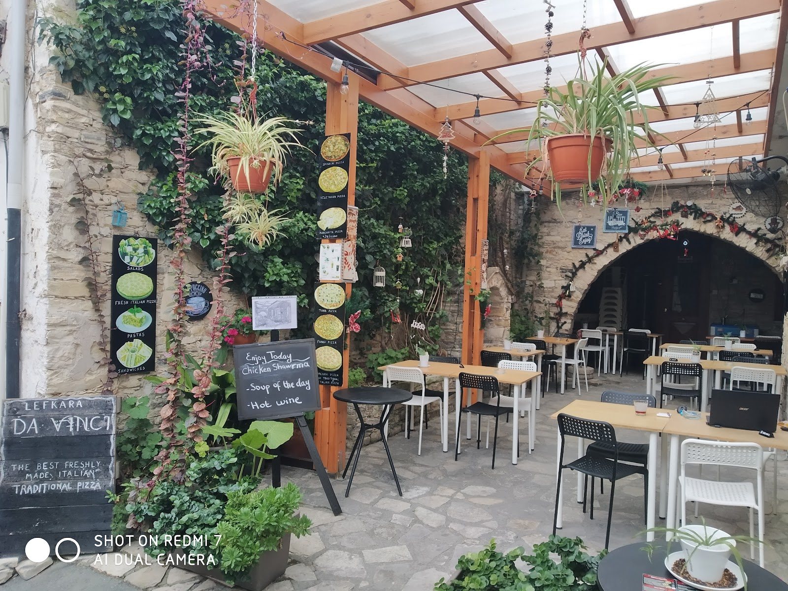 Lefkara Da Vinci Pizzaria & Cafe