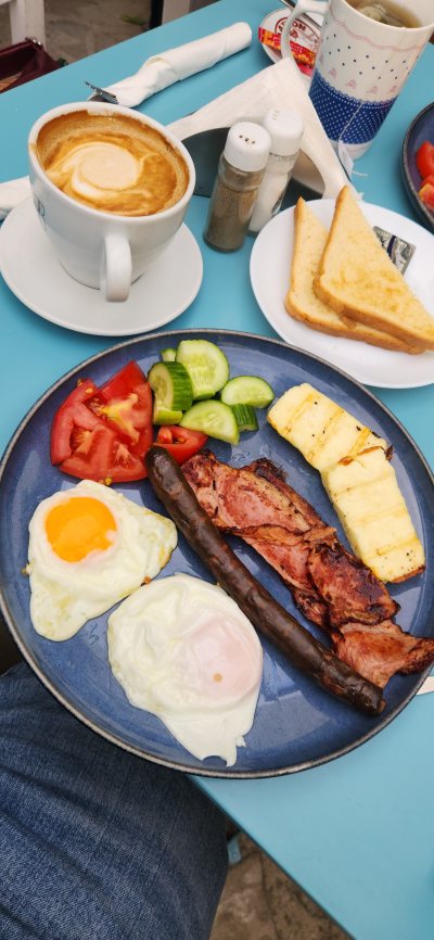 Coffee Yard Cafe-Restaurant