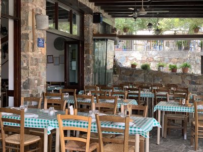 Ταβέρνα Βαβατσινιά "Τάκης"