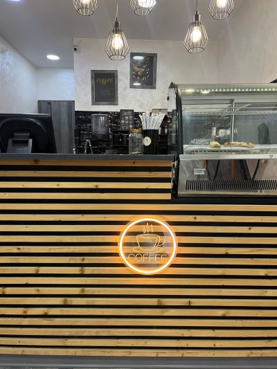 Hot Shot Coffee shop ☕️☕️☕️