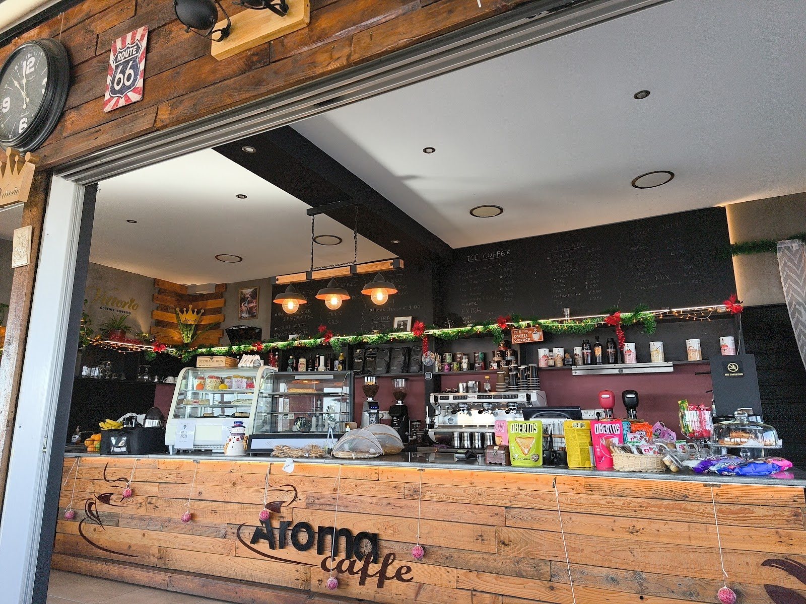 Aroma Cafe